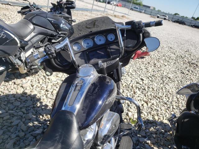 2019 HARLEY-DAVIDSON FLHX 1HD1KBC17KB676658