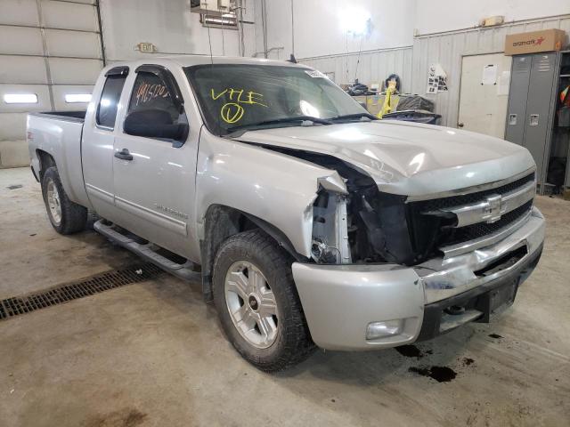 Salvage cars for sale from Copart Columbia, MO: 2011 Chevrolet Silverado