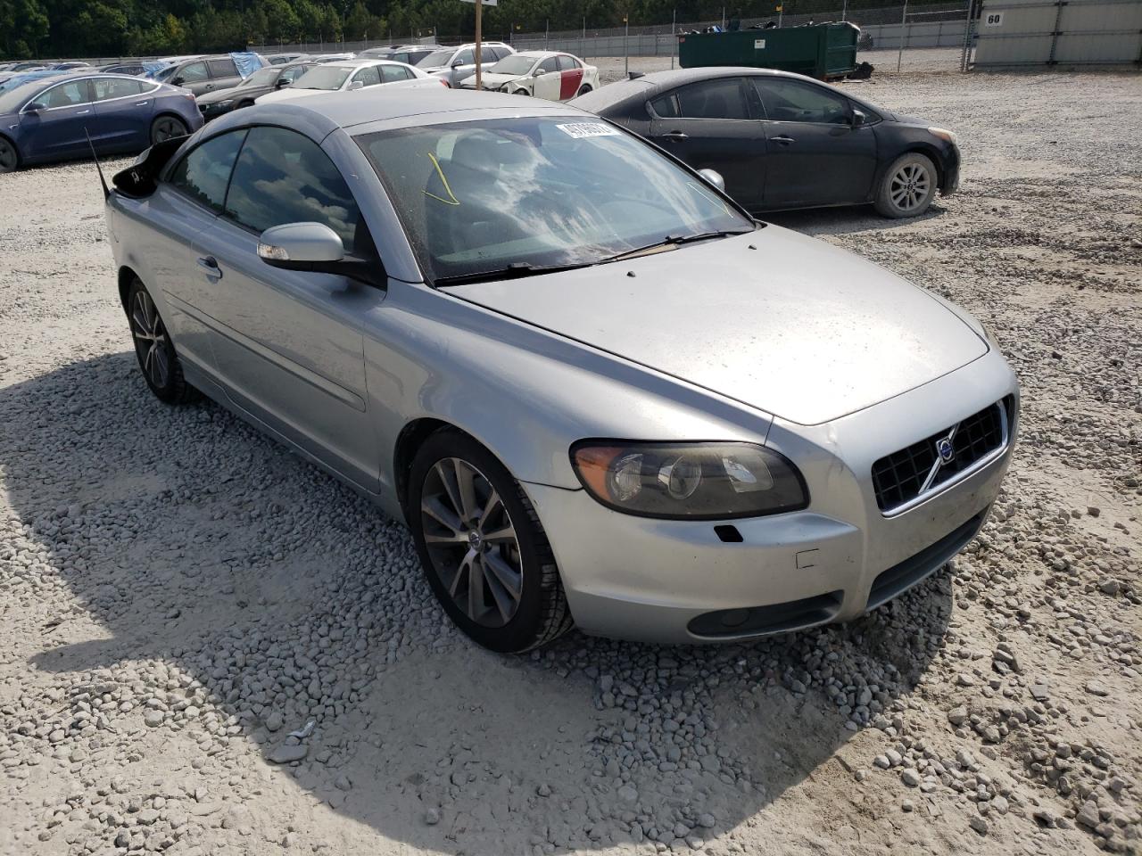 Volvo c70 2010