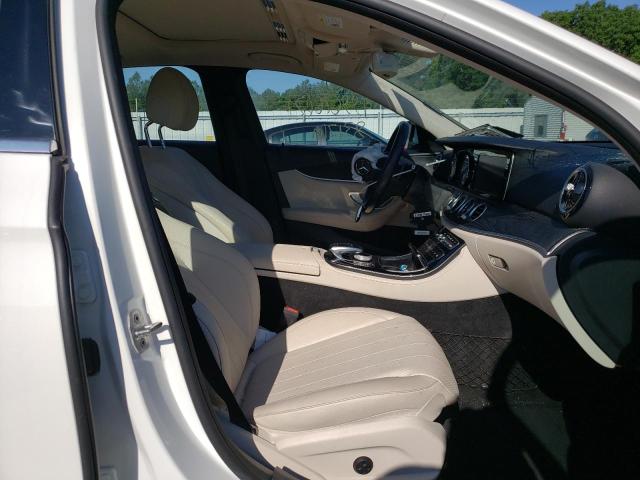 2017 MERCEDES-BENZ 300 E WDDZF4JB8HA154397