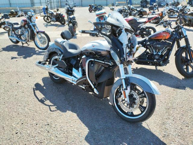 Salvage cars for sale from Copart Phoenix, AZ: 2015 Victory Cross Country