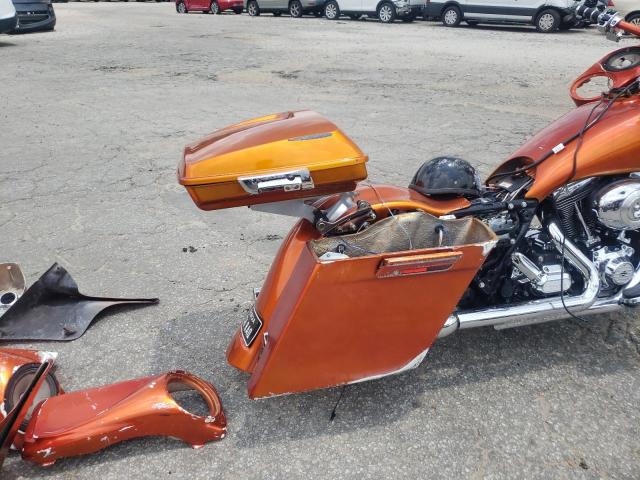 2011 HARLEY-DAVIDSON FLTRX 1HD1KHM15BB618856