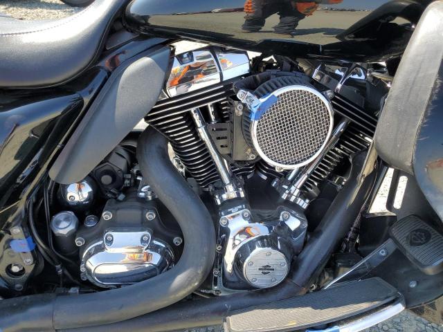 2011 HARLEY-DAVIDSON FLTRU 1HD1KGM15BB648210