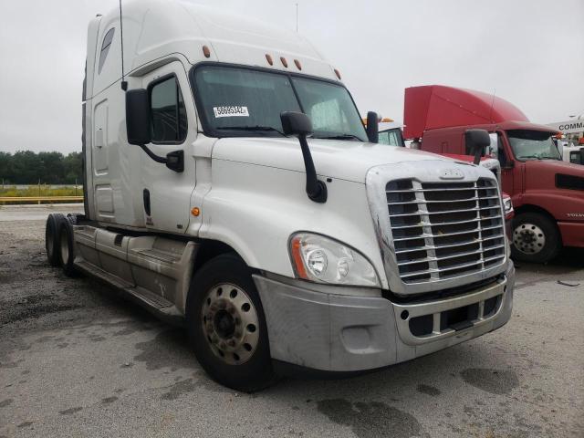 Salvage cars for sale from Copart Dyer, IN: 2012 Freightliner Cascadia 1