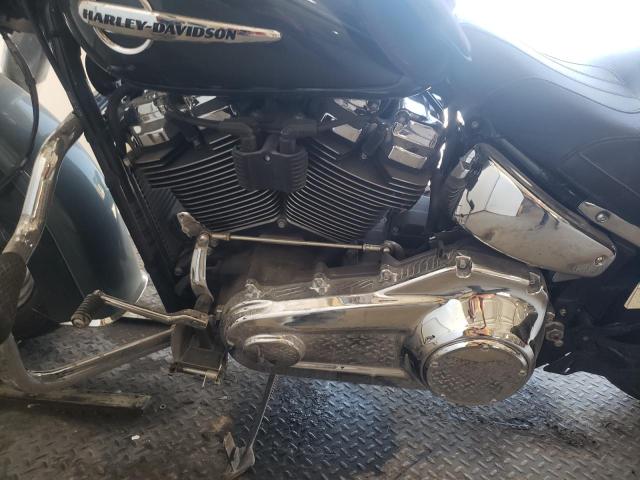 2020 HARLEY-DAVIDSON FLHC 1HD1YAJ12LB061111