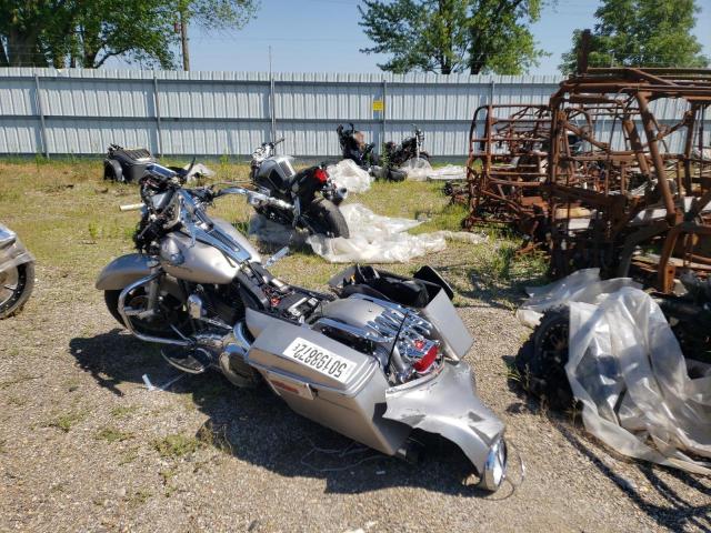 2007 HARLEY-DAVIDSON FLHX 1HD1KB4167Y635957