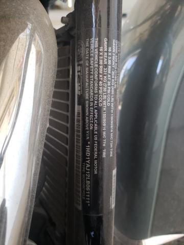 2020 HARLEY-DAVIDSON FLHC 1HD1YAJ12LB061111