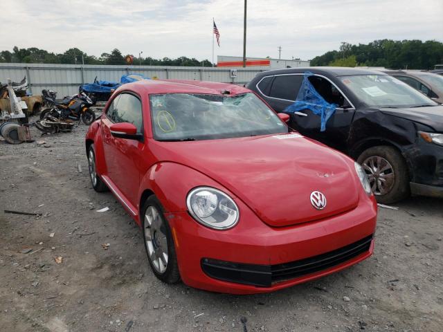 Hatchbacks VOLKSWAGEN BEETLE 2012 Red