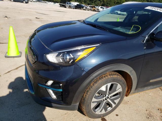KNDCE3LG8L5055991 KIA Niro Ex Premium