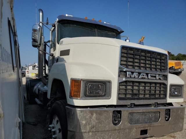 Salvage cars for sale from Copart Wichita, KS: 2021 Mack Pinnacle