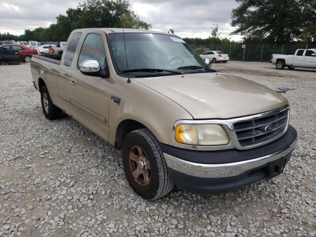 Salvage cars for sale from Copart Cicero, IN: 2000 Ford F150