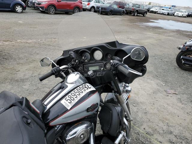 2010 HARLEY-DAVIDSON FLHTCU 1HD1FC410AB630225