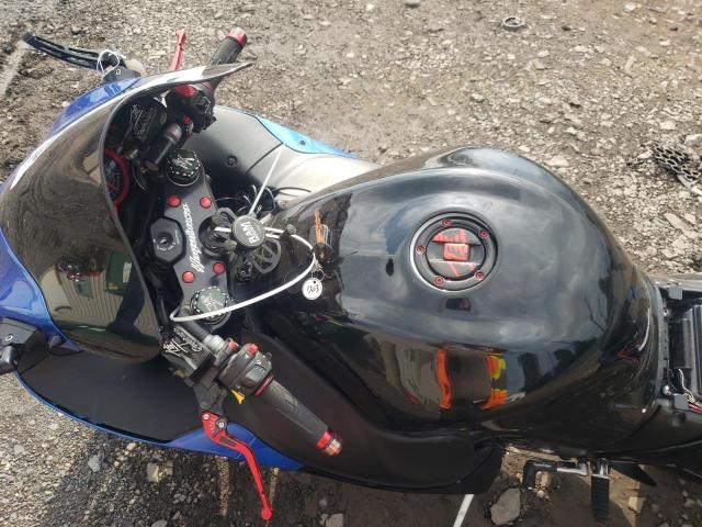 2011 SUZUKI GSX1300 R JS1GX72A8B2103418