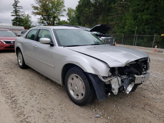 Salvage cars for sale from Copart Northfield, OH: 2006 Chrysler 300