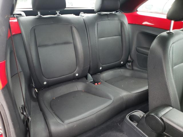 Hatchbacks VOLKSWAGEN BEETLE 2012 Czerwony