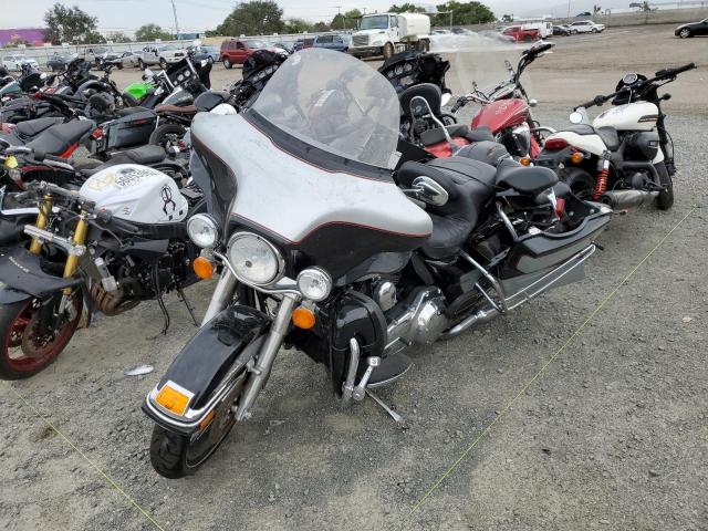 2010 HARLEY-DAVIDSON FLHTCU 1HD1FC410AB630225