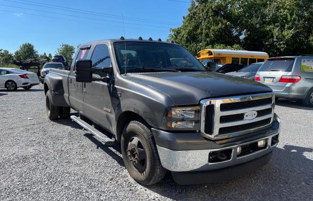 Salvage cars for sale from Copart Grantville, PA: 2004 Ford F350 Super