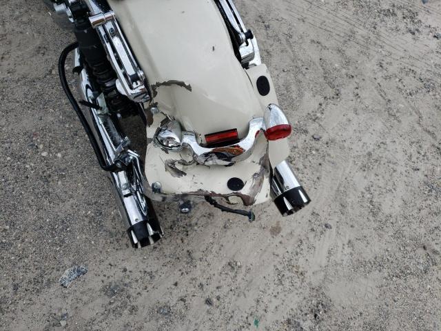 2022 HARLEY-DAVIDSON FLHX 1HD1KBC18NB614156
