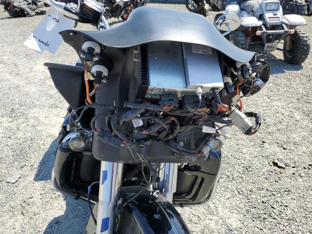 2011 HARLEY-DAVIDSON FLTRU 1HD1KGM15BB648210