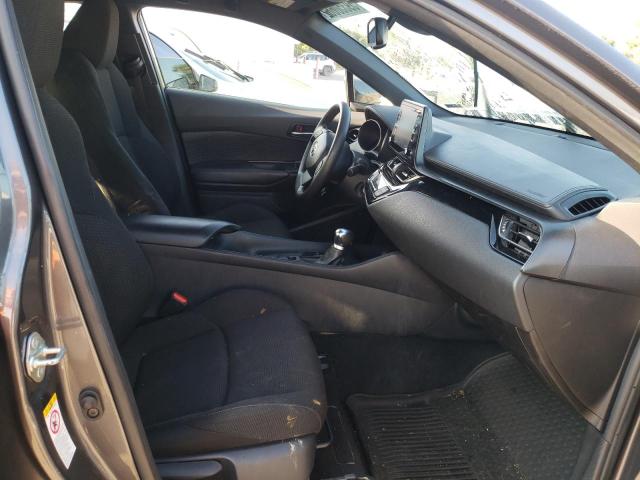 VIN: JTNKHMBX3K1051326 Auction: COPART Lot: 59350662 Location: KY - LEXINGTON EAST JTNKHMBX3K1051326 TOYOTA C-HR 2019 GRAY Photo 5
