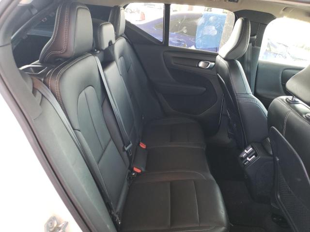 2019 VOLVO XC40 T4 IN YV4AC2HL7K2059749