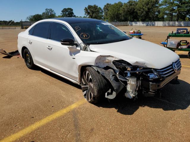 Salvage cars for sale from Copart Longview, TX: 2015 Volkswagen Passat SE