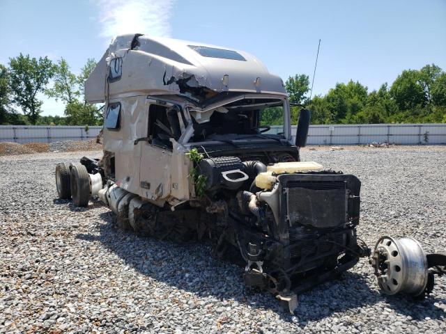 Salvage trucks for sale at Memphis, TN auction: 2016 Volvo VN VNL