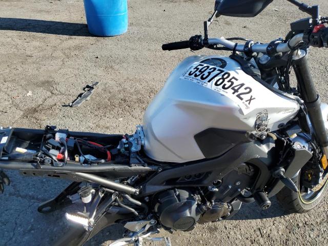 2017 YAMAHA FZ09 JYARN53E1HA000927