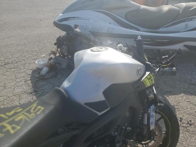 2017 YAMAHA FZ09 JYARN53EXHA001798