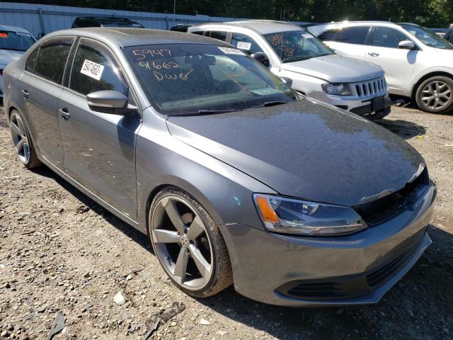 Salvage cars for sale from Copart Lyman, ME: 2011 Volkswagen Jetta SE