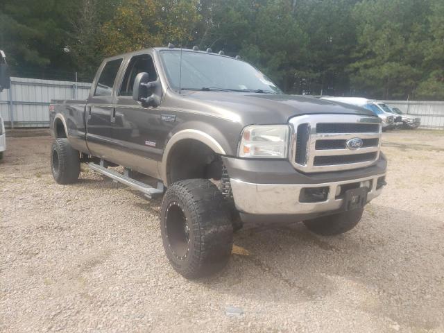 Salvage cars for sale from Copart Charles City, VA: 2006 Ford F350 SRW S