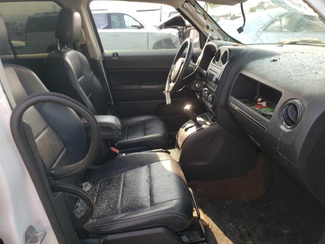 VIN: 1C4NJRFB2GD647499 Auction: COPART Lot: 57850302 Location: MI - DETROIT 1C4NJRFB2GD647499 JEEP PATRIOT 2016 WHITE Photo 5