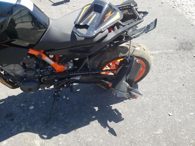 2022 KTM 890 DUKE R VBKTU9401NM830288