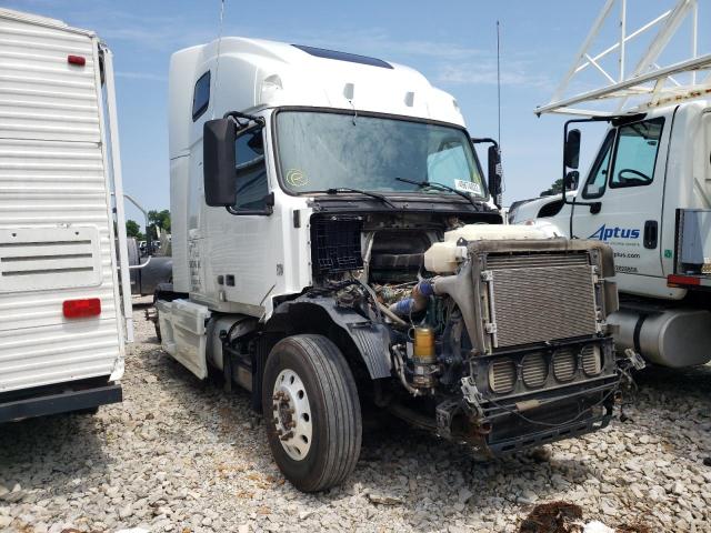 Salvage cars for sale from Copart Florence, MS: 2015 Volvo VN VNL