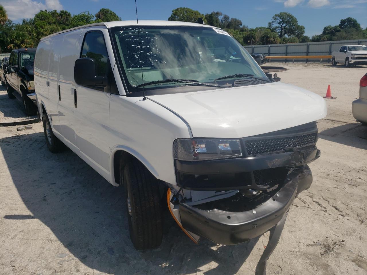 Lot #2718359509 2020 CHEVROLET EXPRESS G2