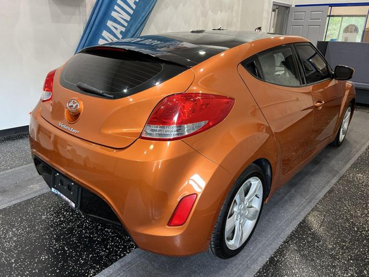 KMHTC6AD6EU183232 2014 Hyundai Veloster