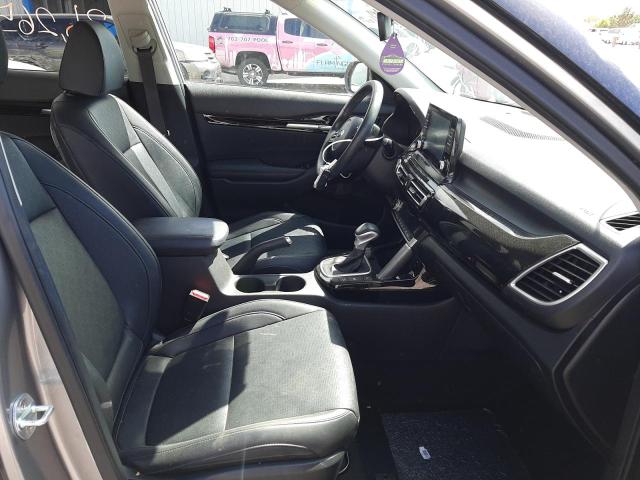 KNDERCAA8M7076549 KIA SELTOS EX