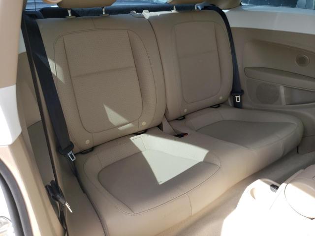 2017 VOLKSWAGEN BEETLE SE 3VWJ17AT1HM612040