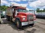 2000 MACK  600 RD600