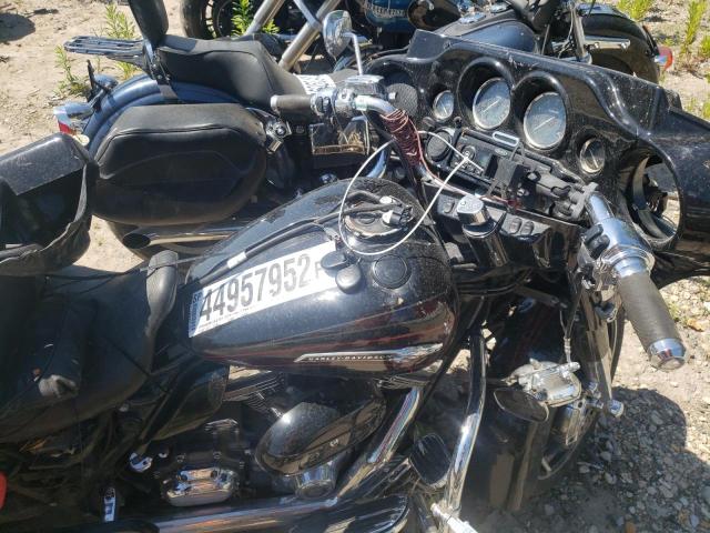 2011 HARLEY-DAVIDSON FLHXSE2 - 1HD1PZ816BB950399