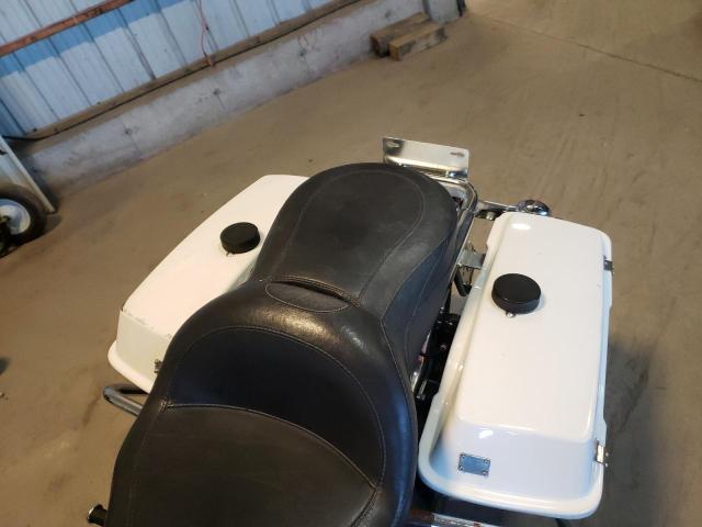 2004 HARLEY-DAVIDSON FLHPI 1HD1FHW124Y721427