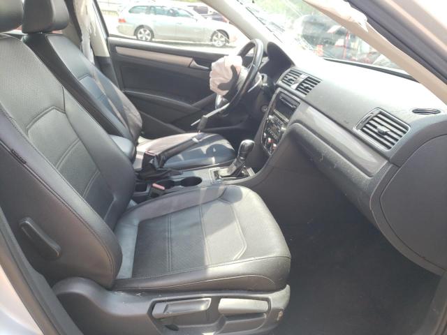 2015 VOLKSWAGEN PASSAT KOM 1VWAT7A3XFC005515