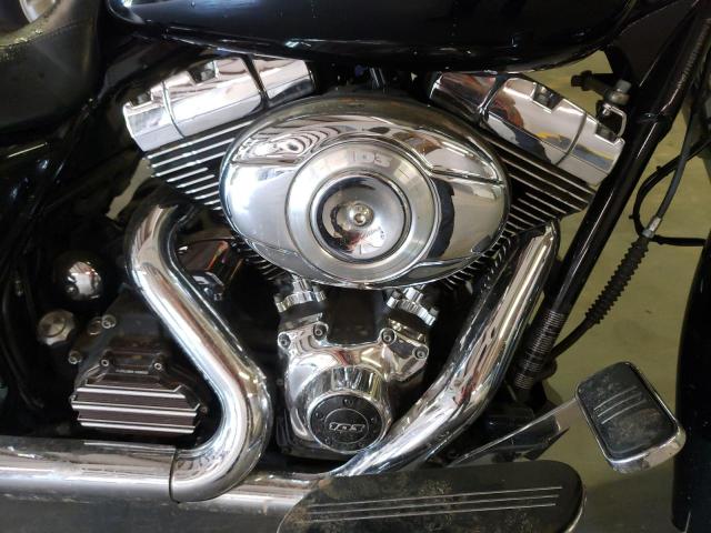 2011 HARLEY-DAVIDSON FLHX 1HD1KBM11BB667291