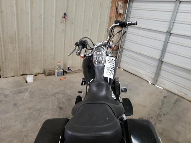 2016 HARLEY-DAVIDSON FLD SWITCH 1HD1GZM14GC305855