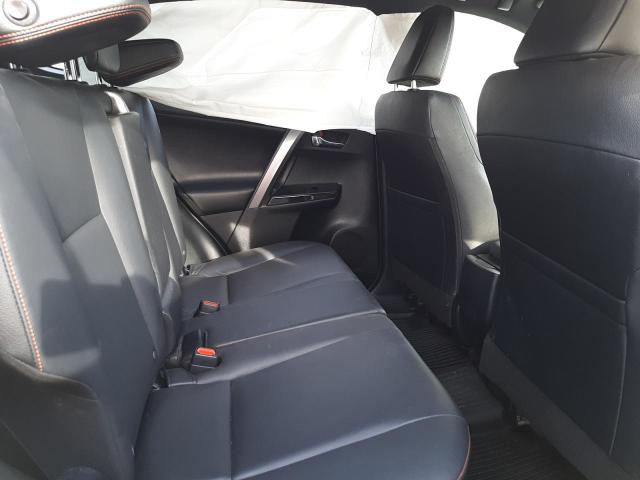2018 TOYOTA RAV4 4D 4W JTMJFREVXJD232594