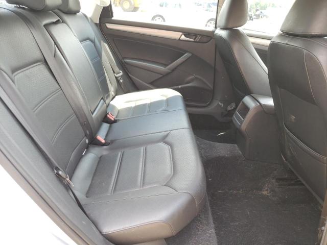 2015 VOLKSWAGEN PASSAT KOM 1VWAT7A3XFC005515