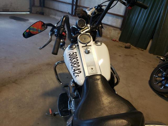 2004 HARLEY-DAVIDSON FLHPI 1HD1FHW124Y721427