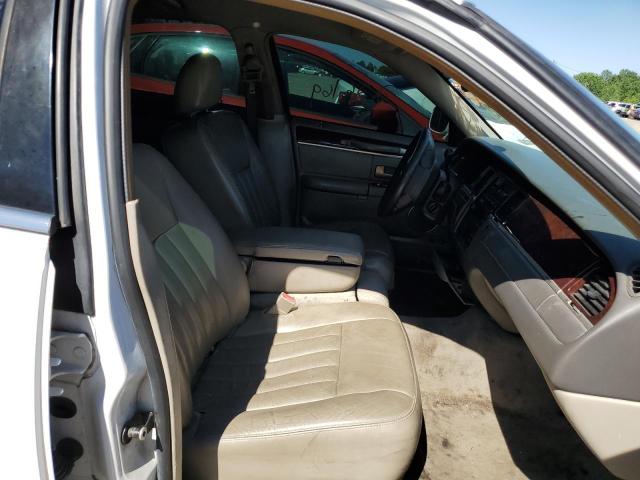 1LNHM81V16Y645729 Lincoln Town Car Signature