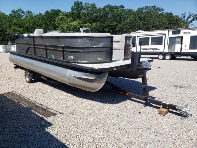 Salvage boats for sale at Avon, MN auction: 2020 Misty Harbor Boat