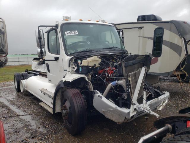 Salvage cars for sale from Copart Houston, TX: 2016 Freightliner M2 112 MED